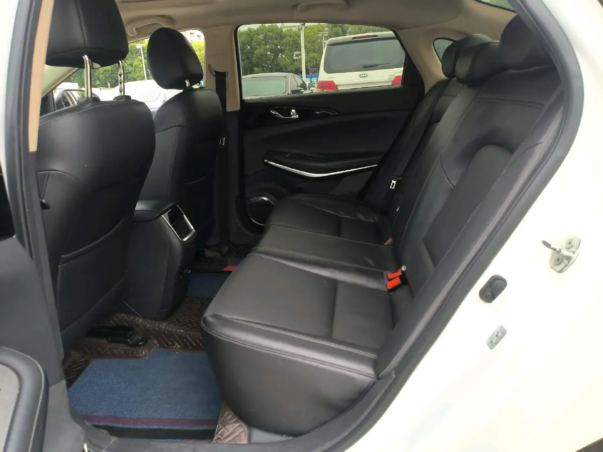 2020 ChangAn Raeton CC 1.5T 156HP L4 6AT,autocango,china used car exporter,china ev exporter,chinese used car exporter,chinese used ev exporter
