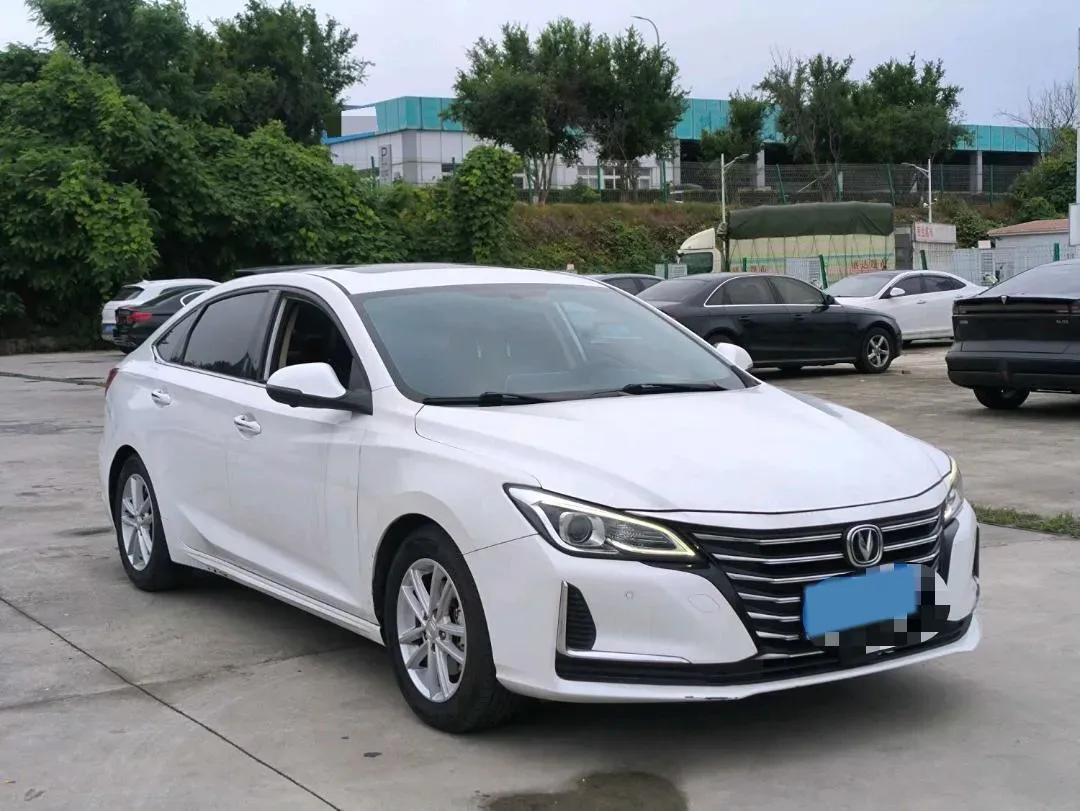 2020 ChangAn Raeton CC 1.5T 156HP L4 6AT,autocango,china used car exporter,china ev exporter,chinese used car exporter,chinese used ev exporter