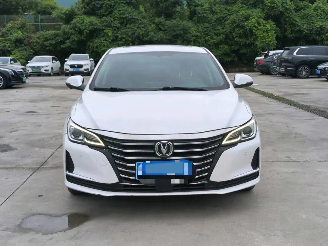 2020 ChangAn Raeton CC 1.5T 156HP L4 6AT,autocango,china used car exporter,china ev exporter,chinese used car exporter,chinese used ev exporter