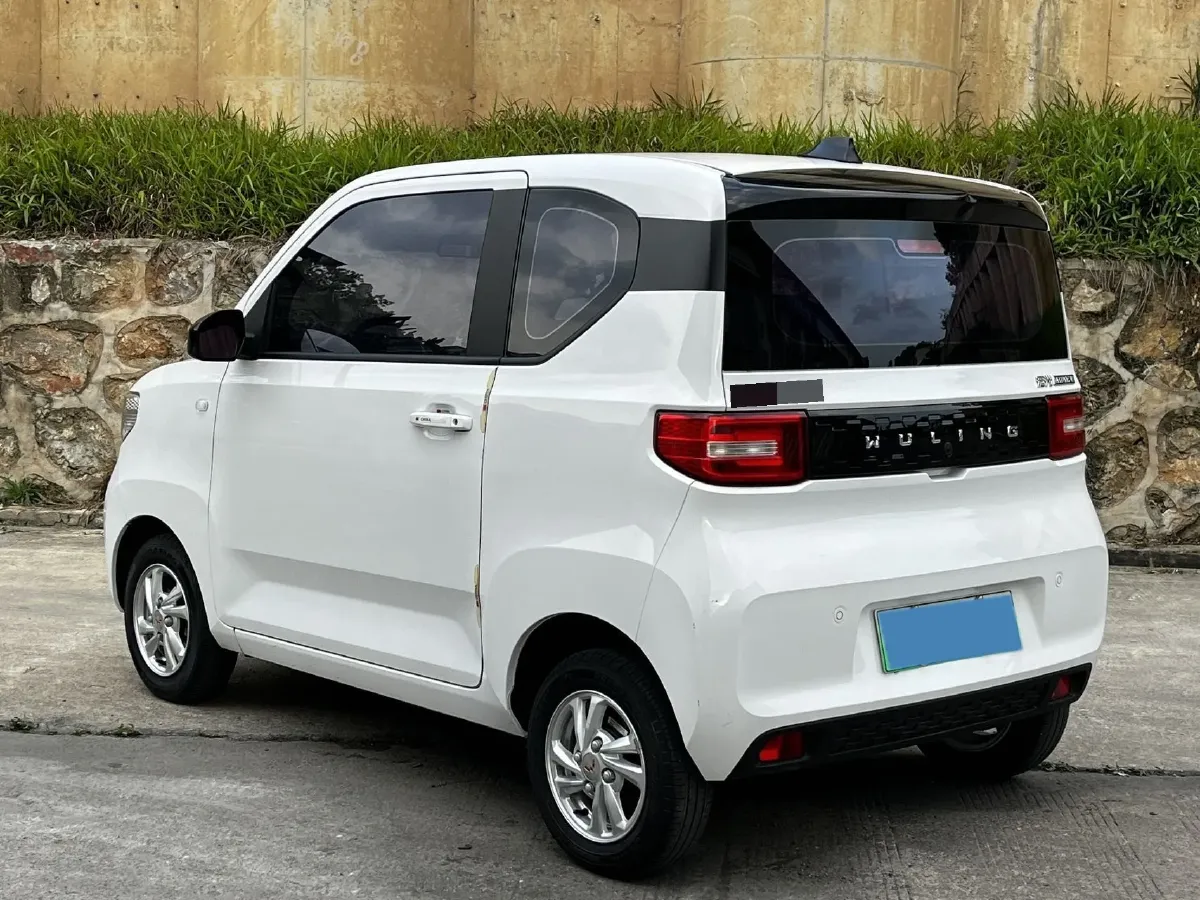 2021 WuLing HongGuang MINI EV BEV 13.9KWH,autocango,china used car exporter,china ev exporter,chinese used car exporter,chinese used ev exporter
