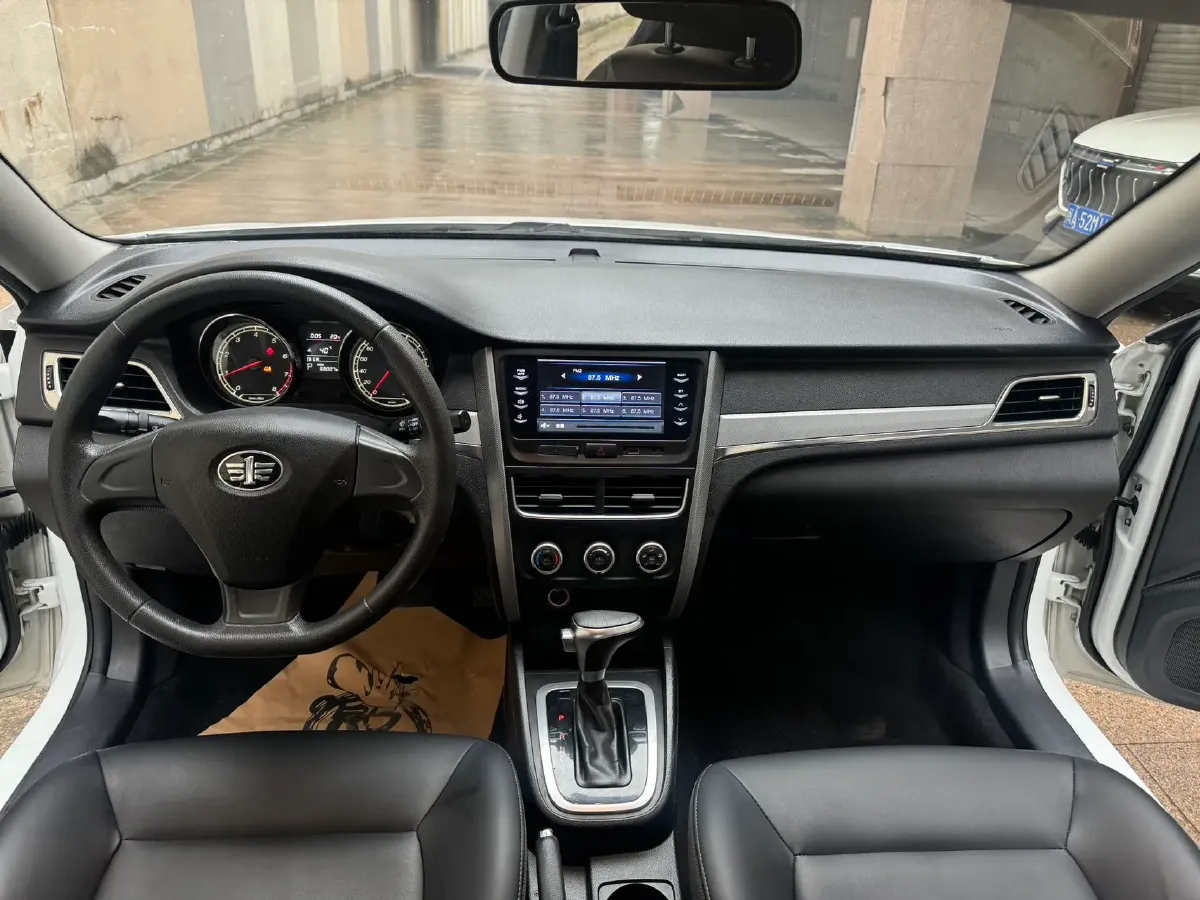 2019 Bestune B30 1.6L 109HP L4 6AT,autocango,china used car exporter,china ev exporter,chinese used car exporter,chinese used ev exporter