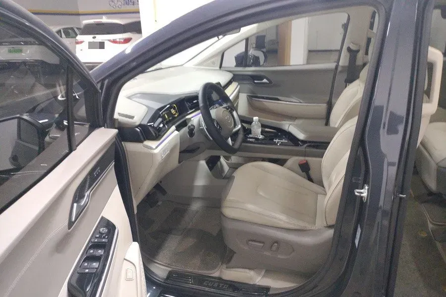 2021 Hyundai Custo 2.0T 236HP L4 8AT,autocango,china used car exporter,china ev exporter,chinese used car exporter,chinese used ev exporter