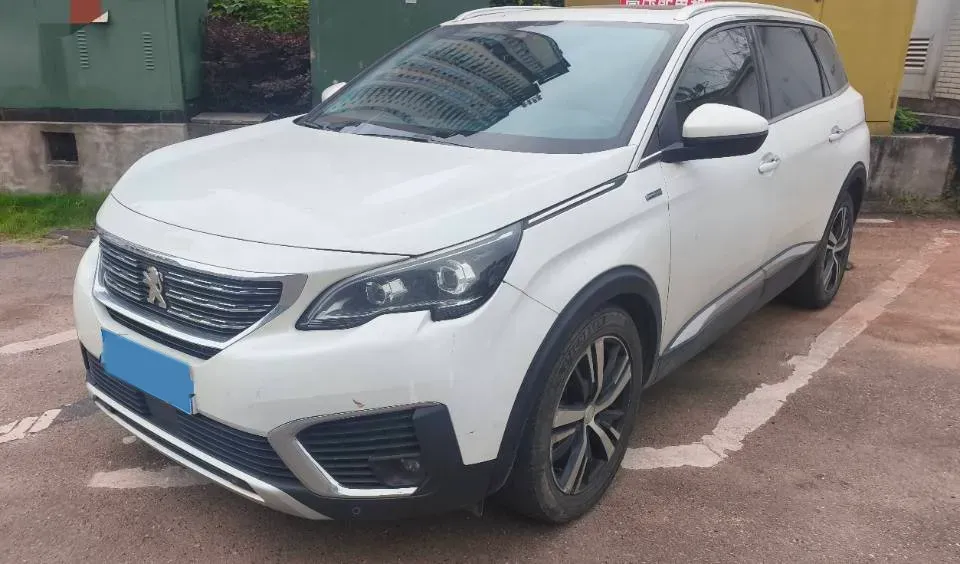 2017 Peugeot 5008 1.8T 204HP L4 6AT,autocango,china used car exporter,china ev exporter,chinese used car exporter,chinese used ev exporter