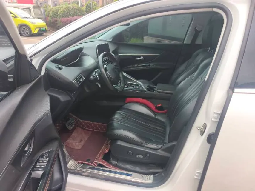 2017 Peugeot 5008 1.8T 204HP L4 6AT,autocango,china used car exporter,china ev exporter,chinese used car exporter,chinese used ev exporter