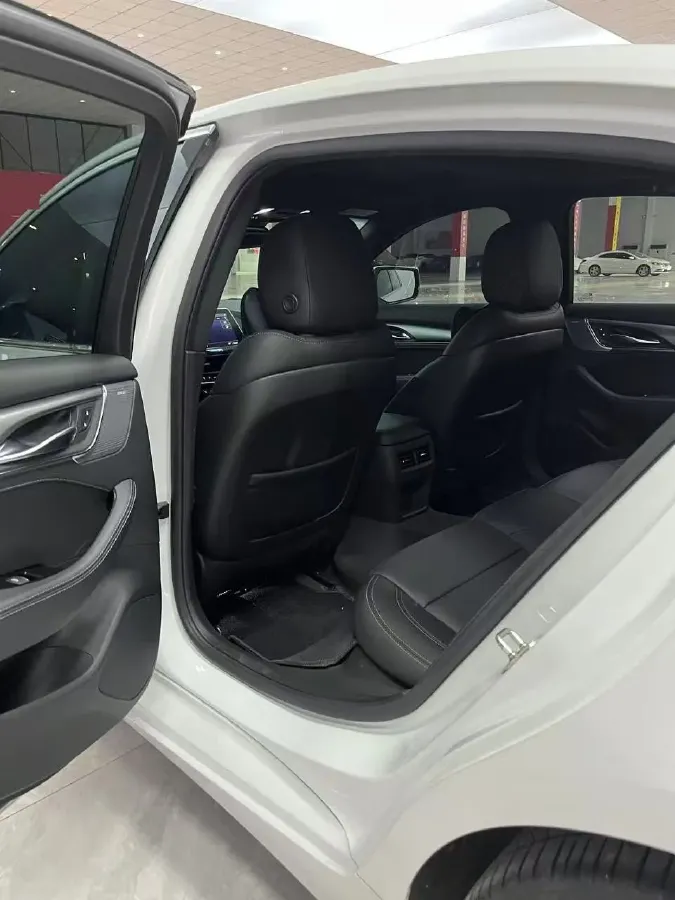 2023 Cadillac CT5 2.0T 237HP L4 10AT,autocango,china used car exporter,china ev exporter,chinese used car exporter,chinese used ev exporter