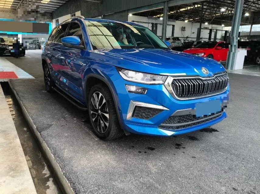 2022 Skoda Kodiak 2.0T 220HP L4 7DCT,autocango,china used car exporter,china ev exporter,chinese used car exporter,chinese used ev exporter