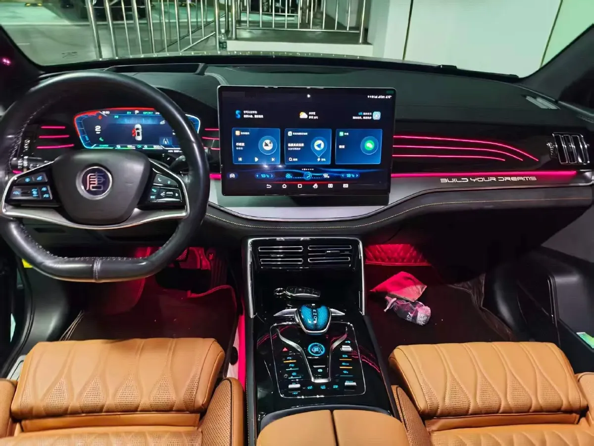 2022 Jeep Grand Commander 2.0T 265HP L4 9AT,autocango,china used car exporter,china ev exporter,chinese used car exporter,chinese used ev exporter