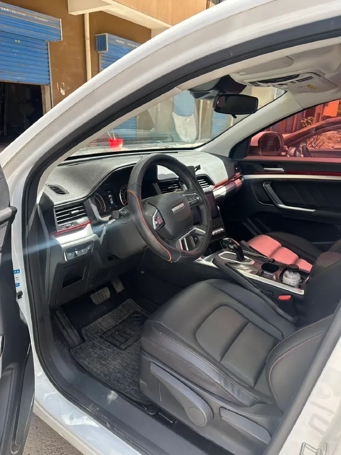 2020 Haval H4 1.5T 150HP L4 7DCT,autocango,china used car exporter,china ev exporter,chinese used car exporter,chinese used ev exporter
