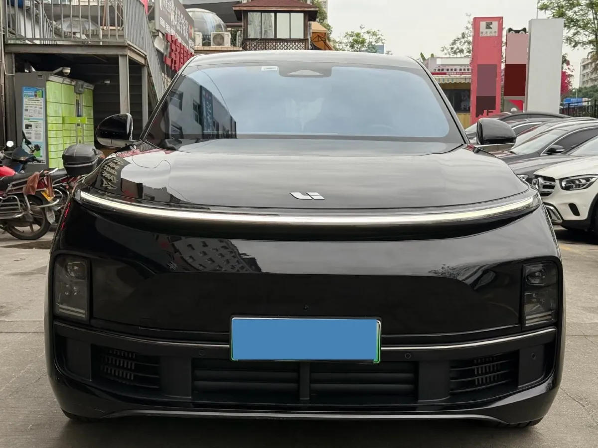 2024 Volvo S60 2.0T 197HP L4 7DCT,autocango,china used car exporter,china ev exporter,chinese used car exporter,chinese used ev exporter