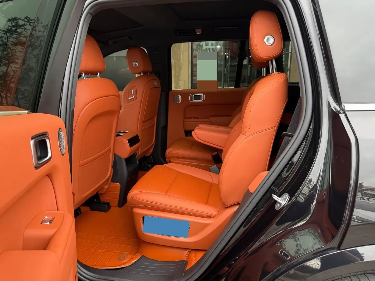 2024 Volvo S60 2.0T 197HP L4 7DCT,autocango,china used car exporter,china ev exporter,chinese used car exporter,chinese used ev exporter