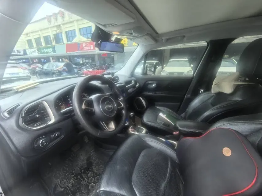 2017 Jeep Renegade 1.4T 150HP L4 7DCT,autocango,china used car exporter,china ev exporter,chinese used car exporter,chinese used ev exporter