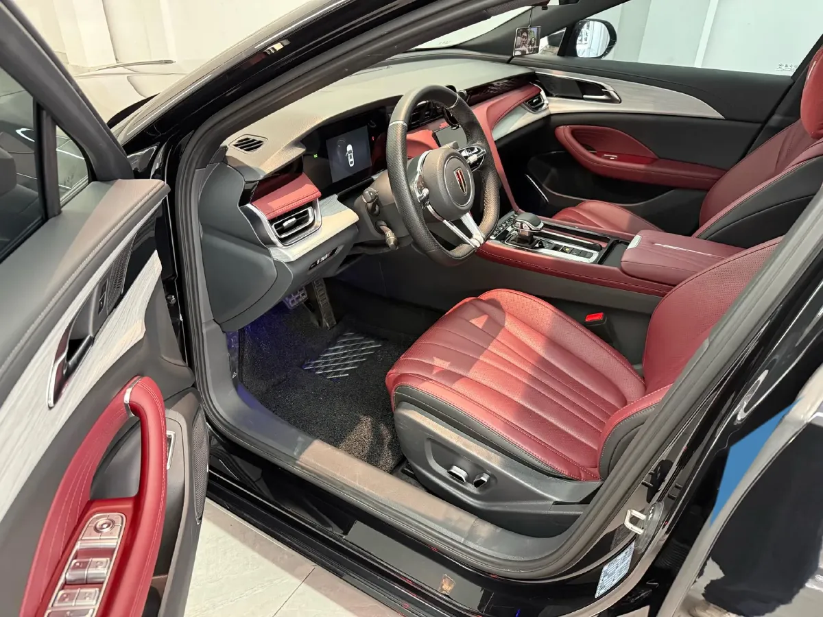 2025 HongQi H5 1.5T 169HP L4 7DCT,autocango,china used car exporter,china ev exporter,chinese used car exporter,chinese used ev exporter