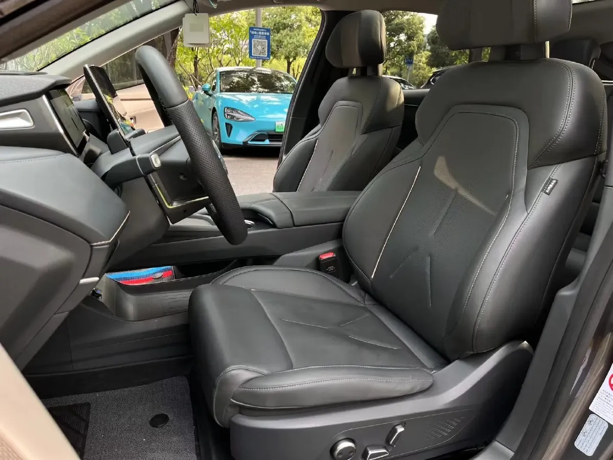 2022 DongFeng Forthing LingZhi EV BEV 68.4KWH,autocango,china used car exporter,china ev exporter,chinese used car exporter,chinese used ev exporter