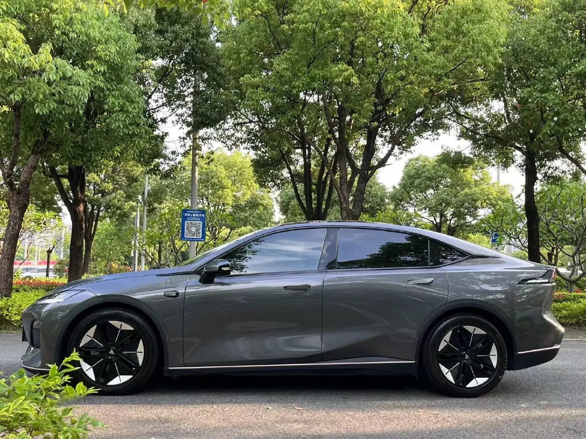 2022 DongFeng Forthing LingZhi EV BEV 68.4KWH,autocango,china used car exporter,china ev exporter,chinese used car exporter,chinese used ev exporter