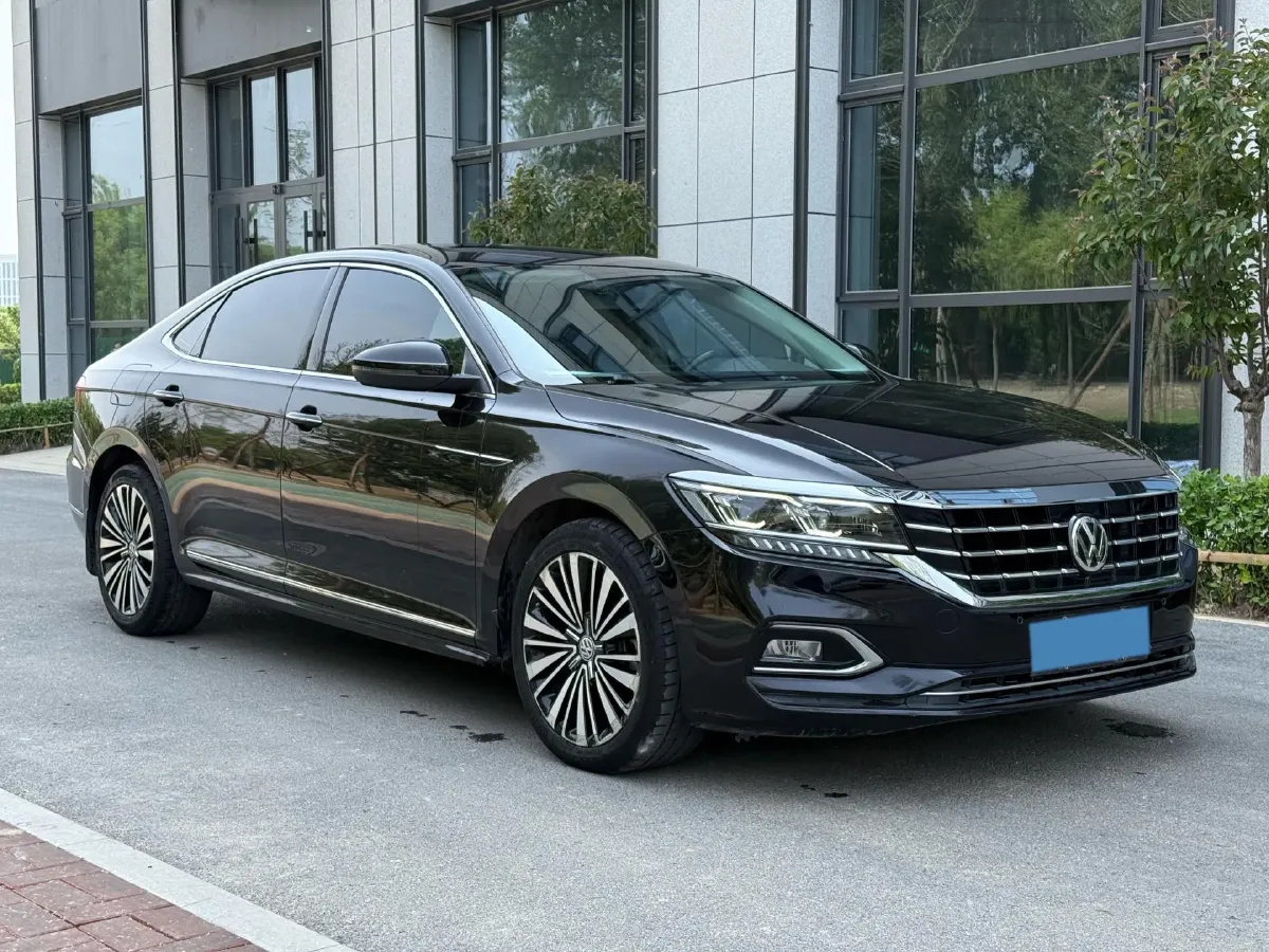 2019 Volvo V40 1.5T 152HP L4 6AT,autocango,china used car exporter,china ev exporter,chinese used car exporter,chinese used ev exporter