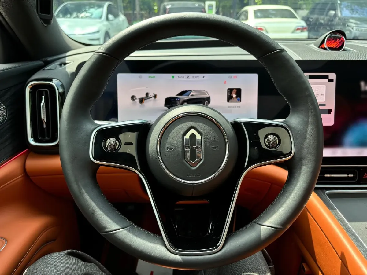 2024 AITO AITO M9 1.5T 152HP L4 REEV 42KWH,autocango,china used car exporter,china ev exporter,chinese used car exporter,chinese used ev exporter