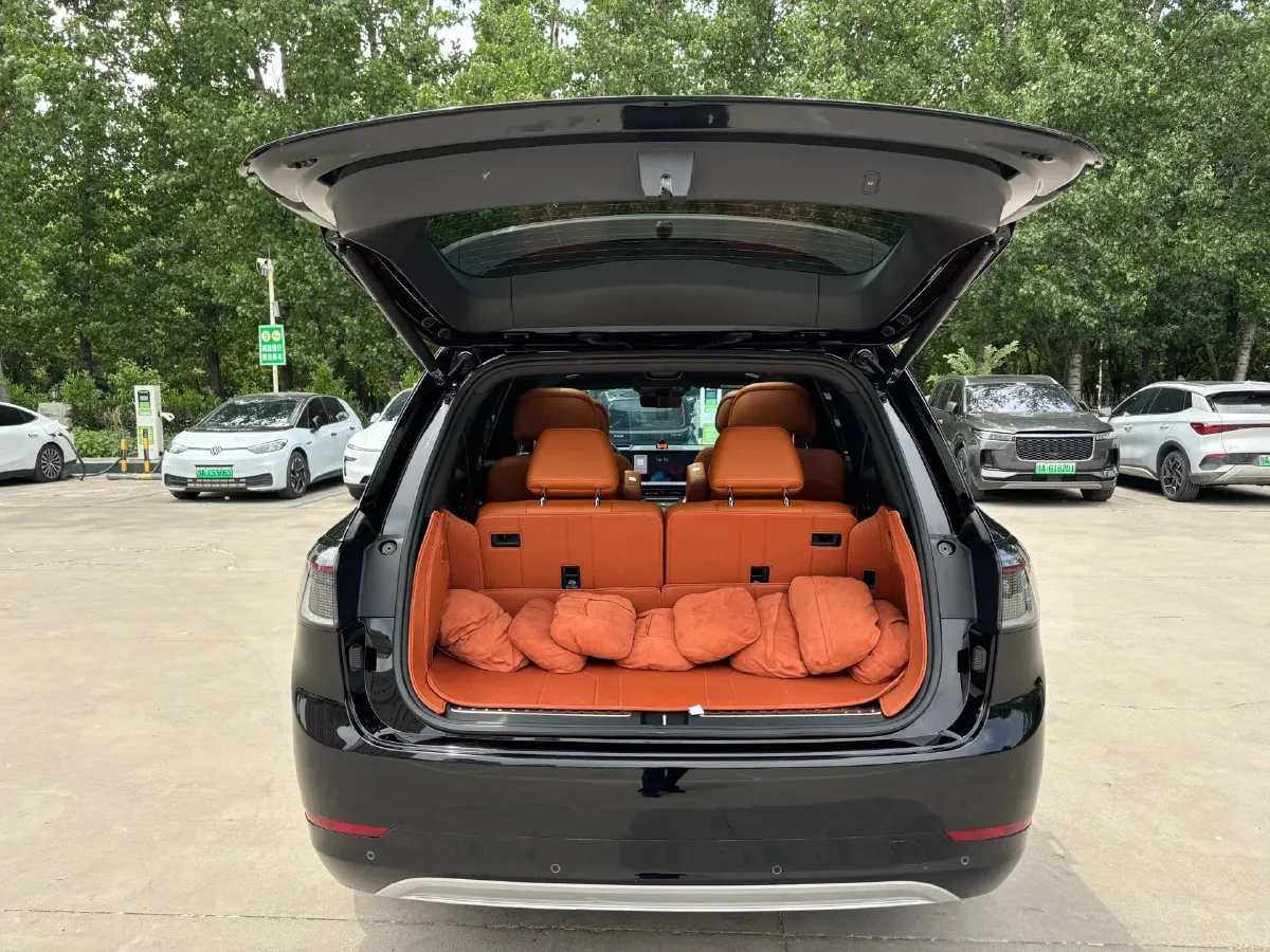 2024 AITO AITO M9 1.5T 152HP L4 REEV 42KWH,autocango,china used car exporter,china ev exporter,chinese used car exporter,chinese used ev exporter
