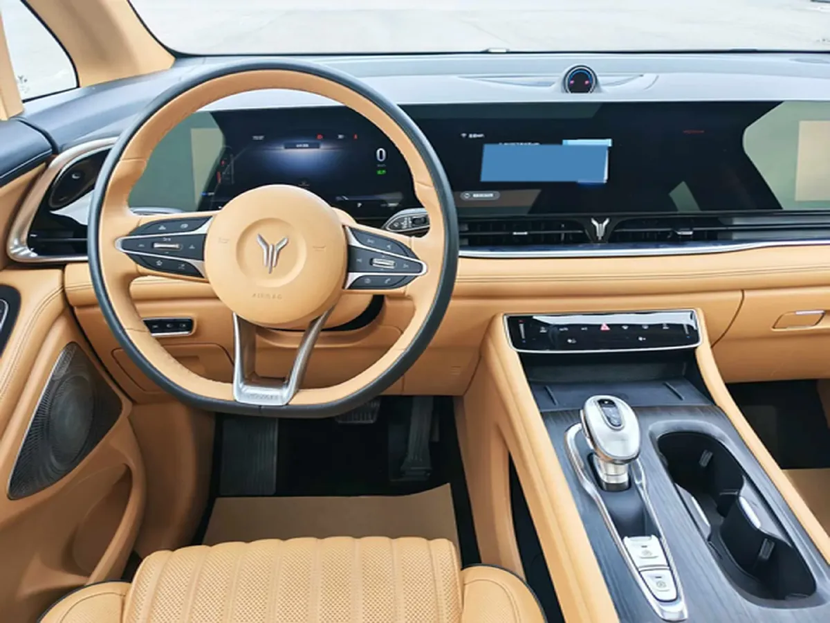2022 Voyah Dream BEV 82KWH,autocango,china used car exporter,china ev exporter,chinese used car exporter,chinese used ev exporter