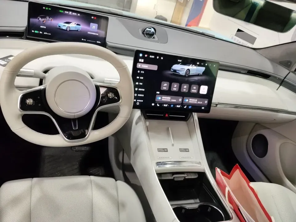 2025 Luxeed S7 BEV 100KWH,autocango,china used car exporter,china ev exporter,chinese used car exporter,chinese used ev exporter
