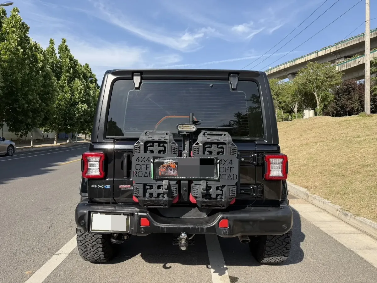 2021 Jeep Wrangler 2.0T 266HP L4 8AT PHEV 17KWH,autocango,china used car exporter,china ev exporter,chinese used car exporter,chinese used ev exporter