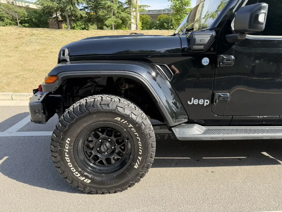 2021 Jeep Wrangler 2.0T 266HP L4 8AT PHEV 17KWH,autocango,china used car exporter,china ev exporter,chinese used car exporter,chinese used ev exporter