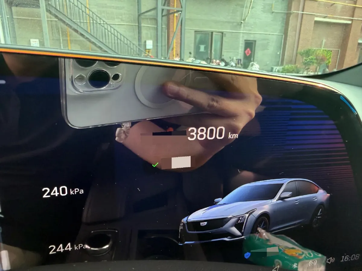 2025 Cadillac CT5 2.0T 237HP L4 10AT,autocango,china used car exporter,china ev exporter,chinese used car exporter,chinese used ev exporter