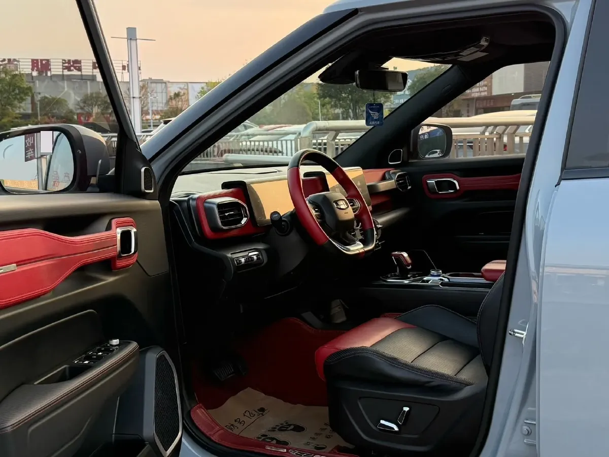 2020 Geely ICON 1.5T 177HP L3 7DCT,autocango,china used car exporter,china ev exporter,chinese used car exporter,chinese used ev exporter
