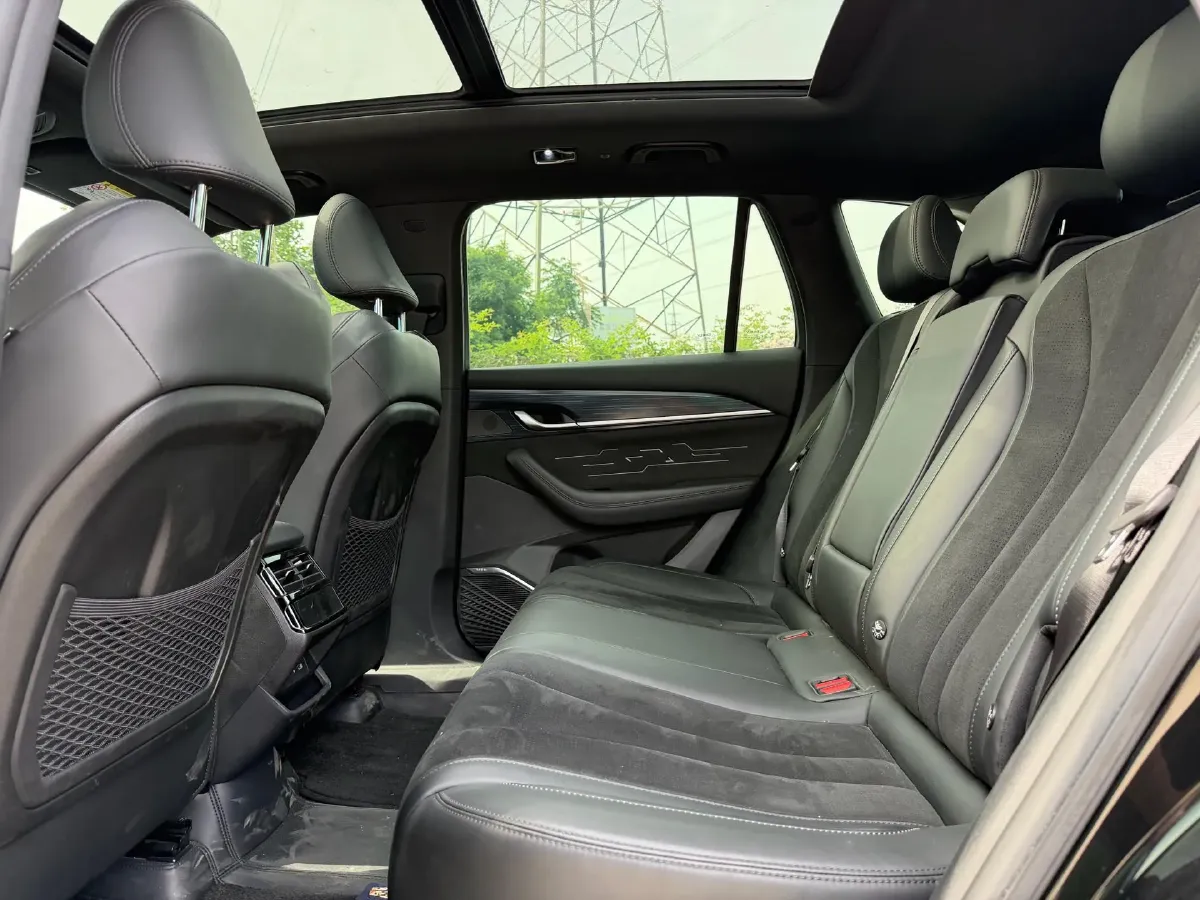 2024 Geely Monjaro 2.0T 238HP L4 8AT,autocango,china used car exporter,china ev exporter,chinese used car exporter,chinese used ev exporter