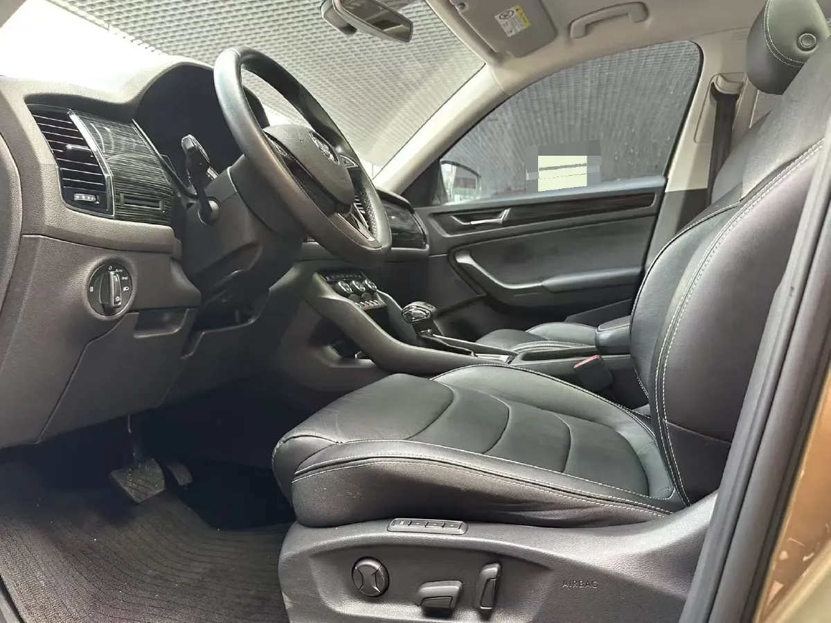 2018 Skoda Kodiak 2.0T 186HP L4 7DCT,autocango,china used car exporter,china ev exporter,chinese used car exporter,chinese used ev exporter