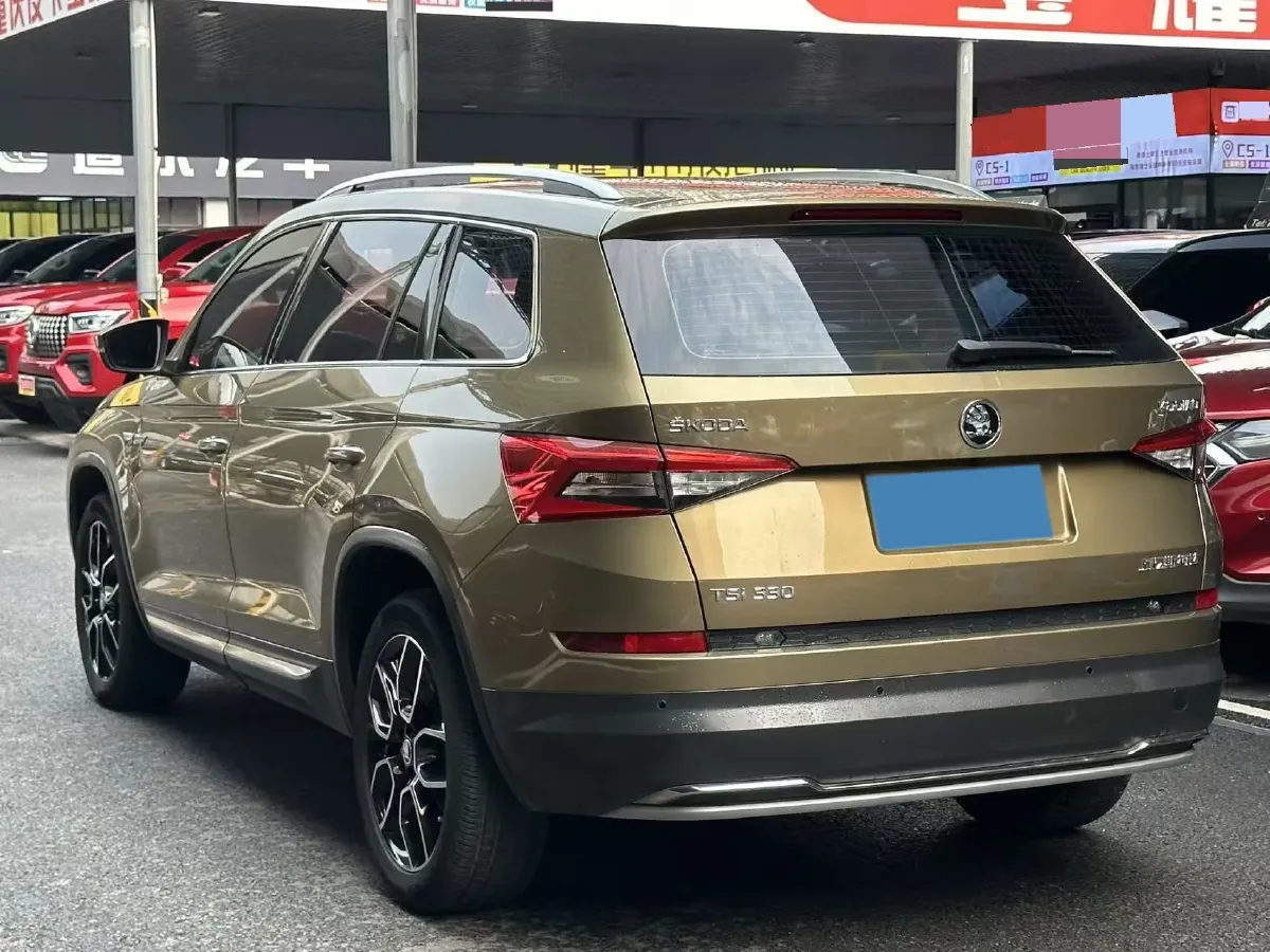 2018 Skoda Kodiak 2.0T 186HP L4 7DCT,autocango,china used car exporter,china ev exporter,chinese used car exporter,chinese used ev exporter