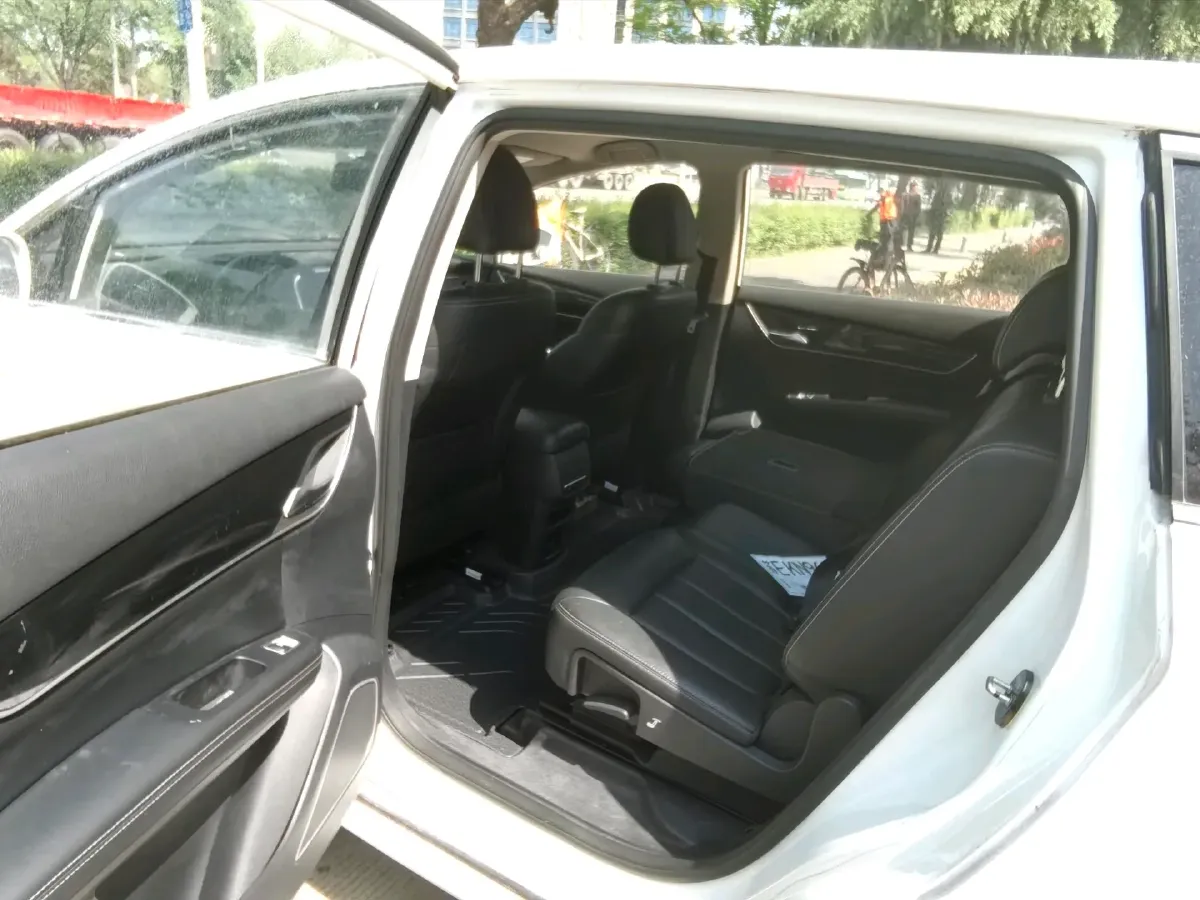 2018 BYD Song MAX 1.5T 154HP L4 6MT,autocango,china used car exporter,china ev exporter,chinese used car exporter,chinese used ev exporter