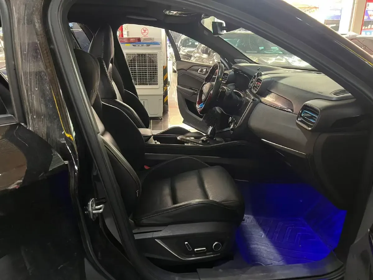2022 LYNK&CO 03 2.0T 190HP L4 7DCT,autocango,china used car exporter,china ev exporter,chinese used car exporter,chinese used ev exporter