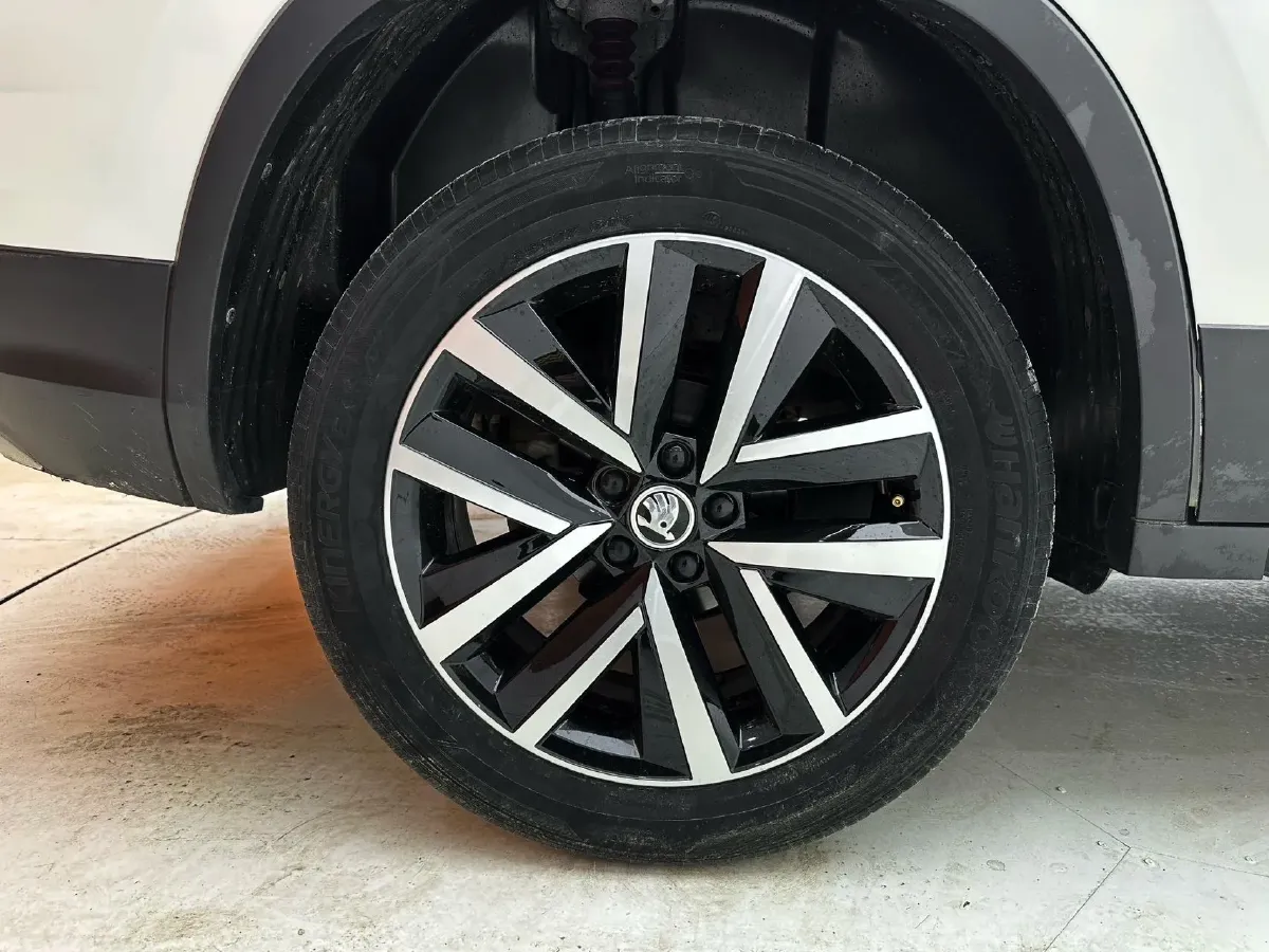 2022 Skoda Kamiq 1.5L 112HP L4 6AT,autocango,china used car exporter,china ev exporter,chinese used car exporter,chinese used ev exporter