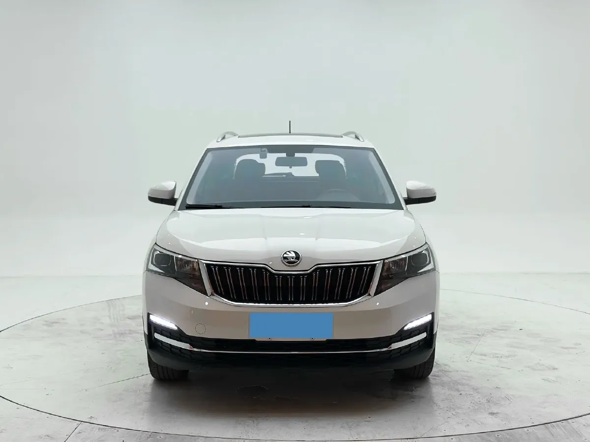 2022 Skoda Kamiq 1.5L 112HP L4 6AT,autocango,china used car exporter,china ev exporter,chinese used car exporter,chinese used ev exporter