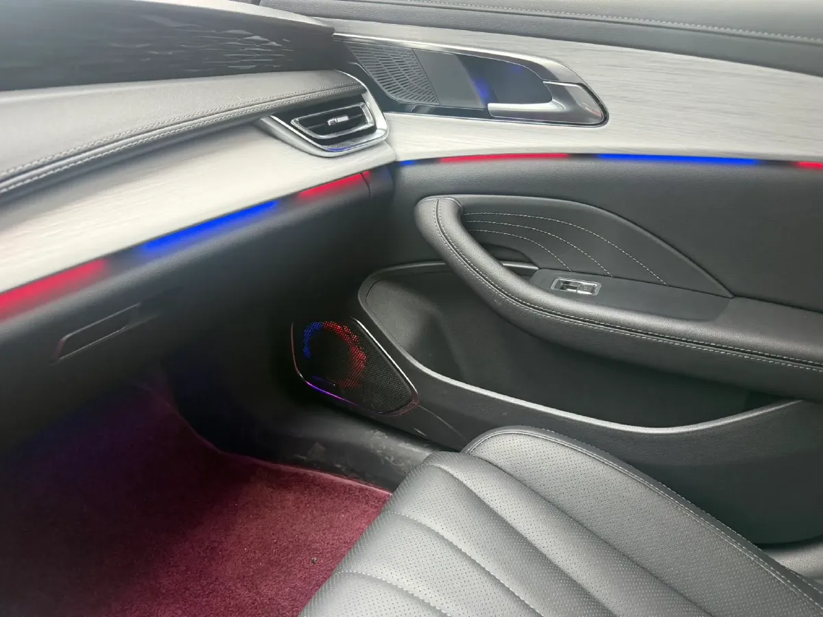 2025 HongQi H5 1.5T 169HP L4 7DCT,autocango,china used car exporter,china ev exporter,chinese used car exporter,chinese used ev exporter