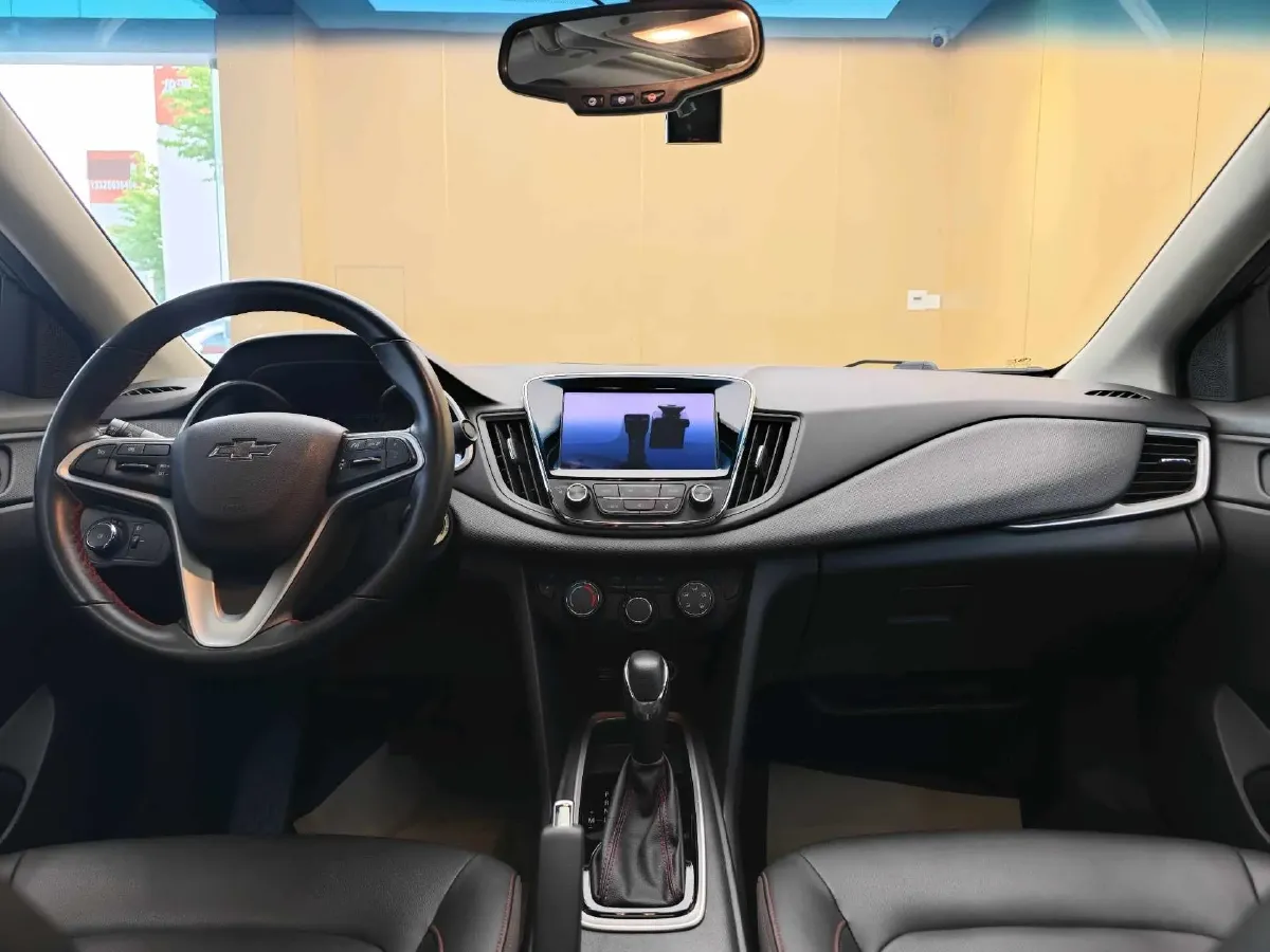 2019 Chevrolet Monza 1.0T 125HP L3 6DCT,autocango,china used car exporter,china ev exporter,chinese used car exporter,chinese used ev exporter