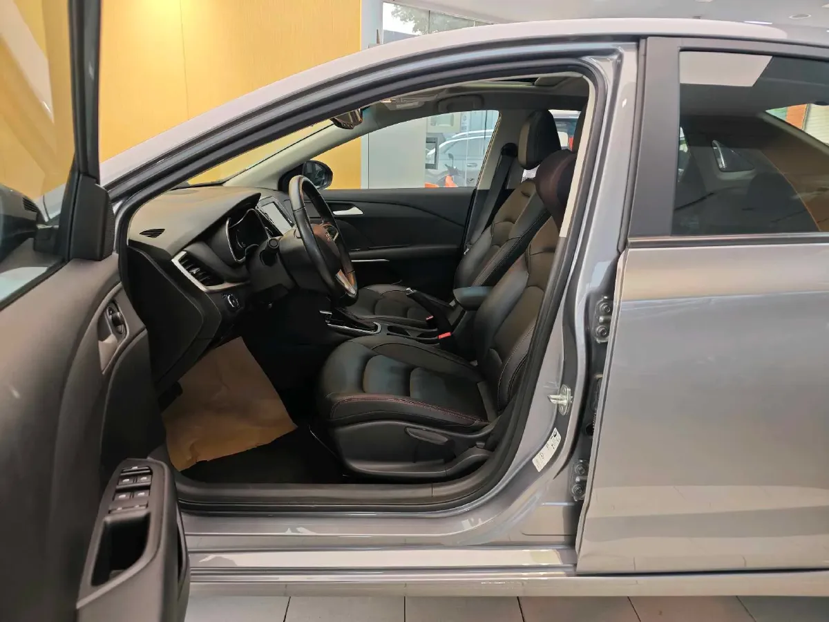 2019 Chevrolet Monza 1.0T 125HP L3 6DCT,autocango,china used car exporter,china ev exporter,chinese used car exporter,chinese used ev exporter
