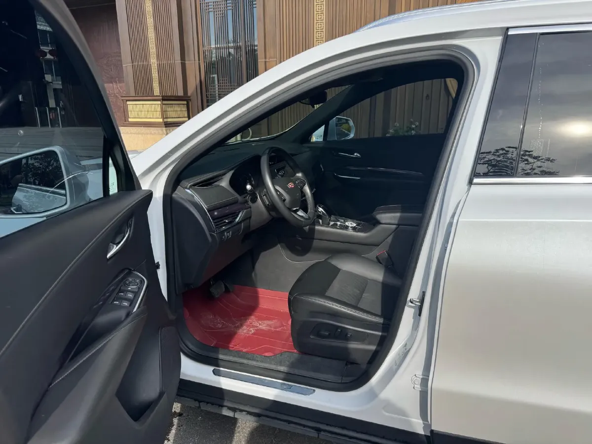 2021 Cadillac XT4 2.0T 237HP L4 9AT,autocango,china used car exporter,china ev exporter,chinese used car exporter,chinese used ev exporter