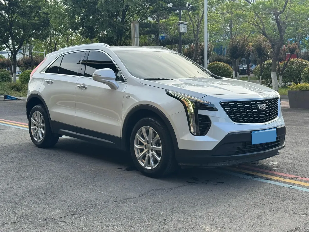 2021 Cadillac XT4 2.0T 237HP L4 9AT,autocango,china used car exporter,china ev exporter,chinese used car exporter,chinese used ev exporter