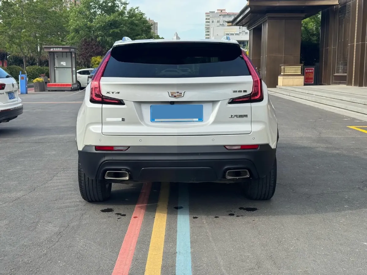 2021 Cadillac XT4 2.0T 237HP L4 9AT,autocango,china used car exporter,china ev exporter,chinese used car exporter,chinese used ev exporter