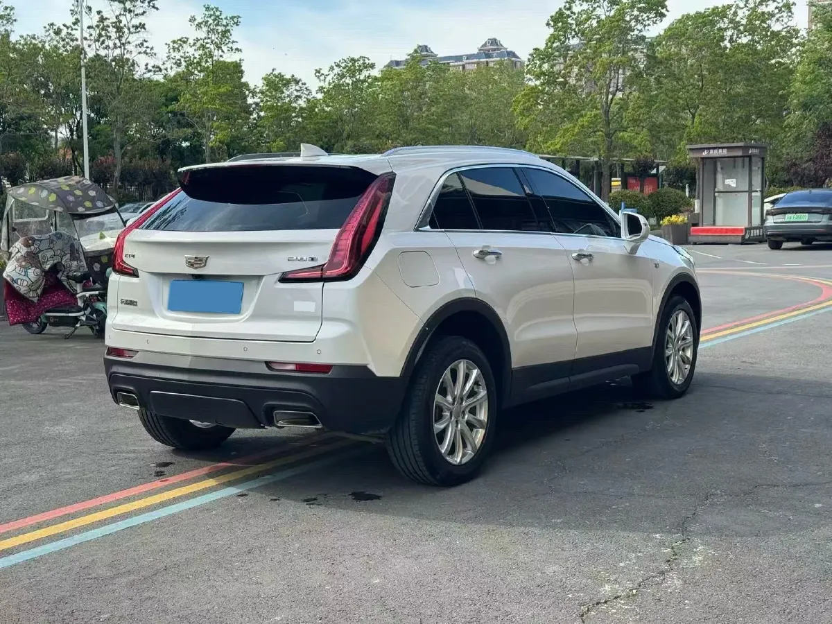 2021 Cadillac XT4 2.0T 237HP L4 9AT,autocango,china used car exporter,china ev exporter,chinese used car exporter,chinese used ev exporter