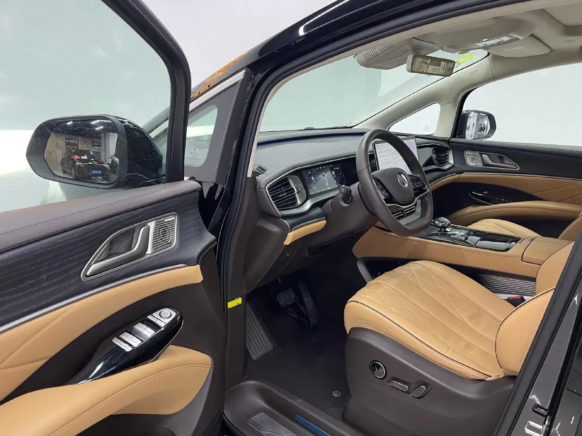 2024 Denza D9 1.5T 139HP L4 E-CVT PHEV 40KWH,autocango,china used car exporter,china ev exporter,chinese used car exporter,chinese used ev exporter