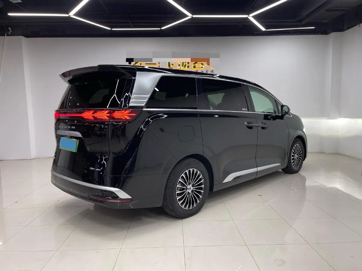 2024 Denza D9 1.5T 139HP L4 E-CVT PHEV 40KWH,autocango,china used car exporter,china ev exporter,chinese used car exporter,chinese used ev exporter