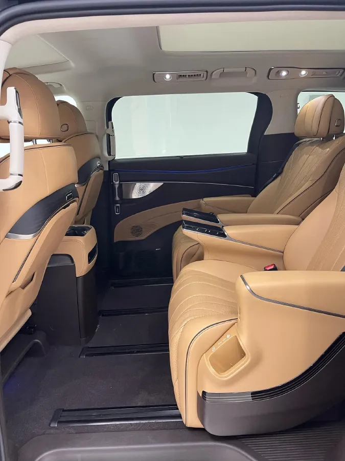 2024 Denza D9 1.5T 139HP L4 E-CVT PHEV 40KWH,autocango,china used car exporter,china ev exporter,chinese used car exporter,chinese used ev exporter