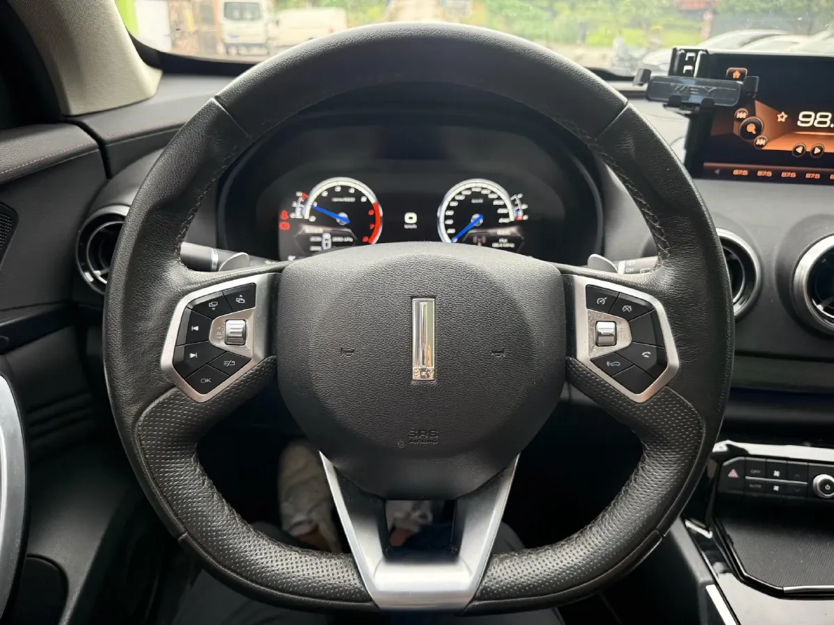 2017 WEY VV7 2.0T 234HP L4 7DCT,autocango,china used car exporter,china ev exporter,chinese used car exporter,chinese used ev exporter