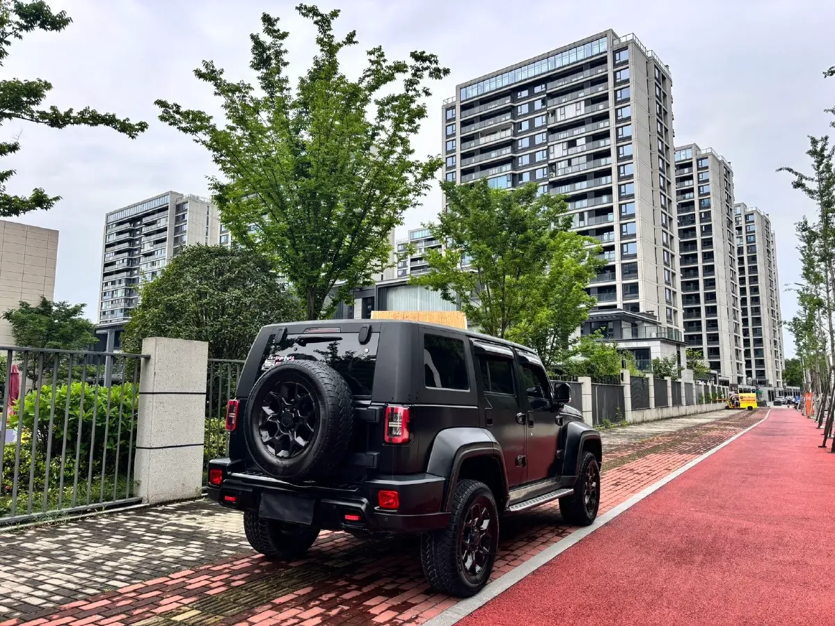 2019 Beijing BJ40 2.3T 231HP L4 6AT,autocango,china used car exporter,china ev exporter,chinese used car exporter,chinese used ev exporter