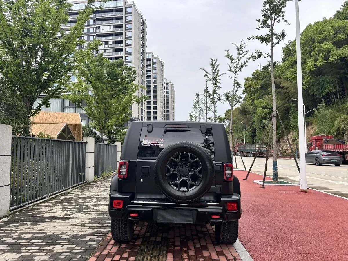 2019 Beijing BJ40 2.3T 231HP L4 6AT,autocango,china used car exporter,china ev exporter,chinese used car exporter,chinese used ev exporter