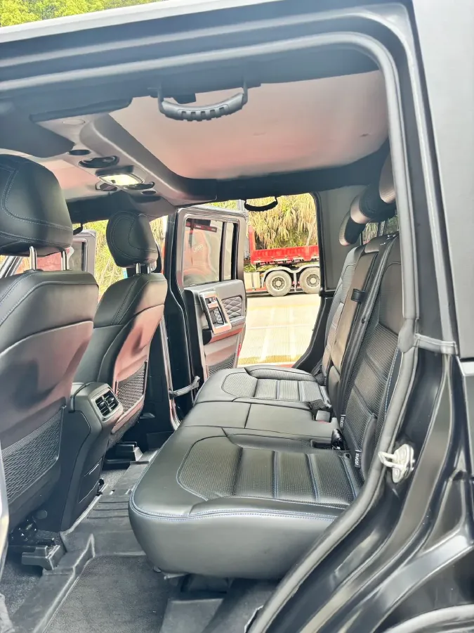 2019 Beijing BJ40 2.3T 231HP L4 6AT,autocango,china used car exporter,china ev exporter,chinese used car exporter,chinese used ev exporter