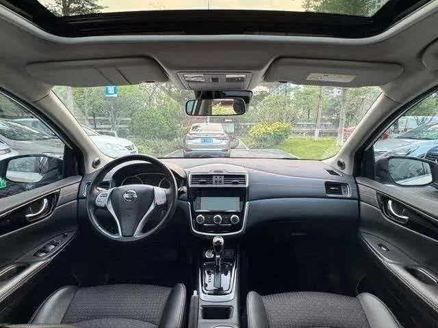 2020 Nissan Tiida 1.6L 126HP L4 CVT,autocango,china used car exporter,china ev exporter,chinese used car exporter,chinese used ev exporter
