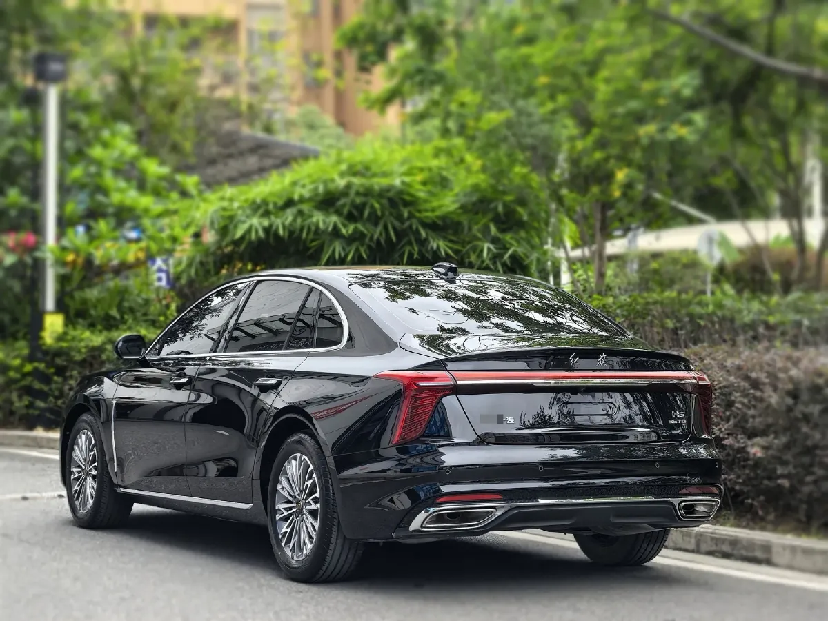 2024 HongQi H5 1.5T 169HP L4 7DCT,autocango,china used car exporter,china ev exporter,chinese used car exporter,chinese used ev exporter